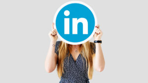 How to activate Aadhaar verification on your LinkedIn account
